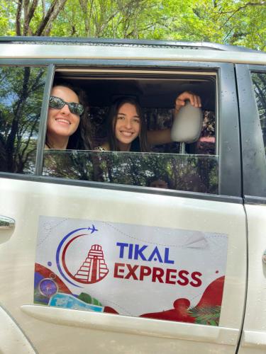 TikalExpress 01